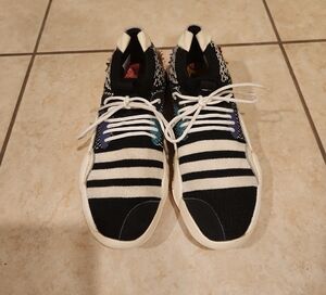 Adidas Trey Young 2.0 Size 12 multi color.